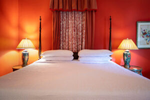 205 Suffolk Luxury King Bed
